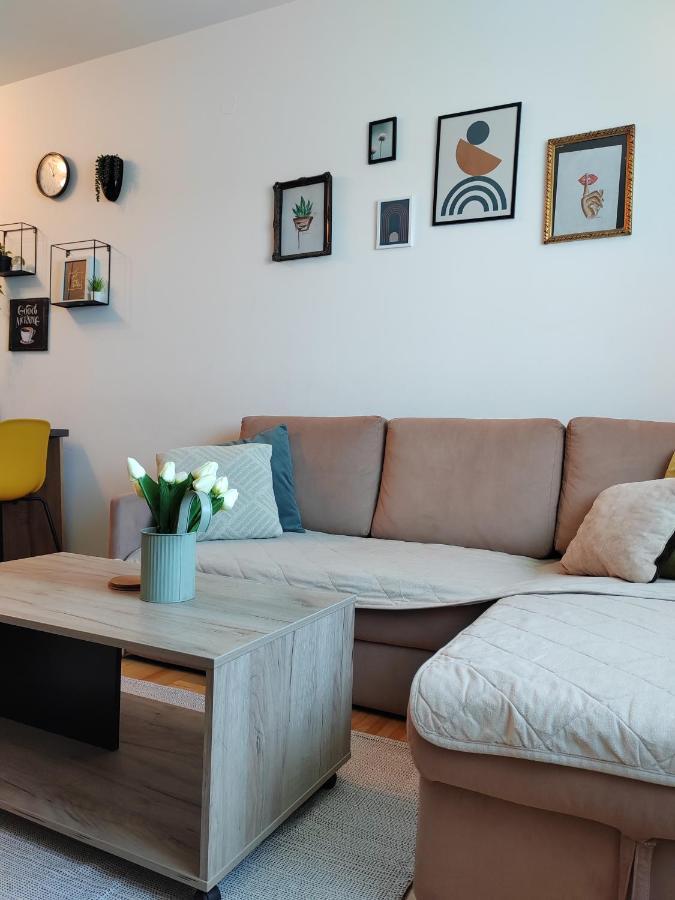 Krstic_Lux Apartman Subotica Exterior photo